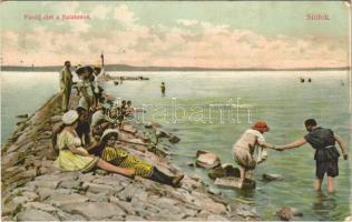 1909 Siófok, fürdőélet a Balatonon. Telepi tőzsde kiadása