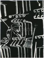cca 1974 Gebhardt György (1910-1993) budapesti fotóművész hagyatékából, feliratozott vintage fotóművészeti alkotás (Kompozíció), 18x23,8 cm