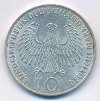 NSZK 1972D 10M Ag "Olimpia-München / Olimpiai Láng" T:1- FRG 1972D 10 Mark Ag "Olympi...
