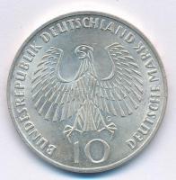 NSZK 1972G 10M Ag "Olimpia-München / Olimpiai Láng" T:1- FRG 1972G 10 Mark Ag "Olympi...