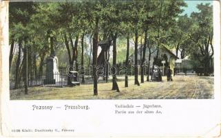 1914 Pozsony, Pressburg, Bratislava; Vadászház. Duschinsky G. kiadása / Jägerhaus. Partie aus der alten Au / hunting lodge (EB)