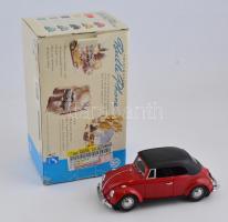 cca 1990 Volkswagen bogár telefon, műanyag, eredeti dobozában, szép állapotban, 22x8,5 cm