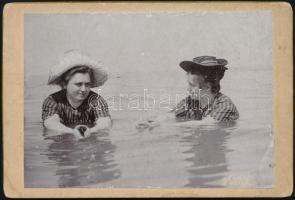 cca 1910 Balatonban fürdőző nők. Keményhátú fotó. 9x6 cm
