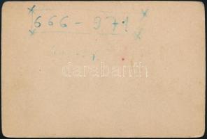 cca 1910 Balatonban fürdőző nők. Keményhátú fotó. 9x6 cm