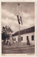 1935 Harta, Országzászló, Hősök szobra, emlékmű. Schmell Sándor kiadása (fa)
