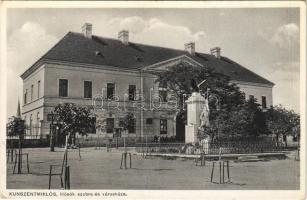 Kunszentmiklós, Városháza, Hősök szobra, emlékmű (EK)