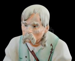 Zsolnay szalonnázó paraszt, kézzel festett, jelzett, egészen apró lepattanással, m: 32 cm