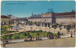 1916 Nyíregyháza, Fő tér, Városháza, piaci árusok, Blumberg József üzlete (EM)