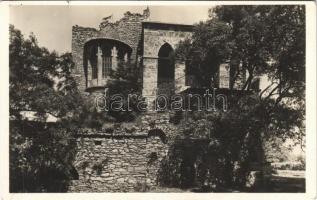 Tata, Tata-Tóváros; a vár déli oldala