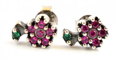 Ezüst (Ag) virágos fülbevalópár, Pandora jelzéssel, h: 1 cm, bruttó: 1,6 g