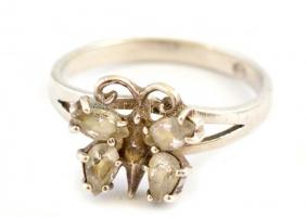Ezüst(Ag) pillangós gyűrű, kövekkel, jelzett, méret: 62, bruttó: 3,58 g