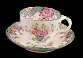 Virágmintás porcelán teás csésze, csészealjjal, jelzés nélkül, kézzel festett, kis kopásnyomokkal, d: 8,5 és 14 cm