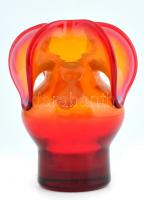 Piros-narancs-fehér üveg váza, anyagában színezett, Flavio Poli jelzéssel, kopásnyomokkal, m: 16 cm