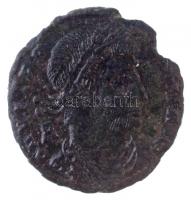 Római Birodalom / Siscia / II Constantius 350. AE2 Br (3,58g) T:3 Roman Empire / Siscia / Constantius II. 350. AE2 Br DN CONSTAN-[TI]VS P F AVG / HOC SIG-[NO VICTOR ERIS] - A - .BSIS* (3,58g) C:F RIC VIII 282B