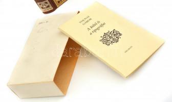 Szenczi Molnár Albert: Dávid Zsoltárok. Budapest, 1985, Helikon Kiadó. Kiadói aranyozott műbőr kötés...