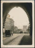 cca 1940 Budapest, Lánchíd az alagútból, fotó, 9×6,5 cm