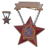 ~1950. Kiváló dolgozó Rákosi-címeres zománcozott fém kitüntetés miniatűrrel, eredeti tokban T:1-