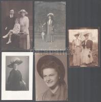 cca 1910-1920 Divatos kalapos hölgyek, 5 db fotólap, 9×12 és 9×14 cm