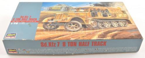 Sd. Kfz 7 katonai jármű modell eredeti dobozában