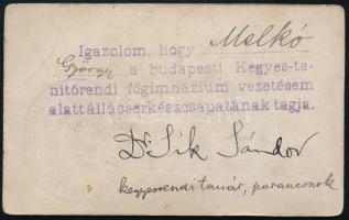 cca 1910 Kegyesrendi főgimnázium cserkészcsapatának tagja. Pecsételt fotó-igazolvány