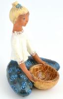 Ülő nő kosárral, mázas kerámia figura, jelzett, kis kopásnyomokkal, m: 23 cm