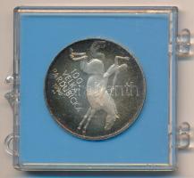 Csehszlovákia 1990. "Pardubice 650 éves"  ezüstözött fém emlékérem eredeti tokban (29mm) T...