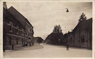 1942 Csáktornya, Cakovec; utca, magyar zászló. Balkányi Lajos kiadása / street, Hungarian street