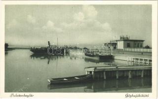Balatonboglár, Gőzhajókikötő, csónak