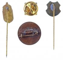 4db-os jelvénytétel, benne "Magyar Köztársaság címere" műgyantás fém jelvény, "Kossut...