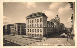 1936 Pécs, Erzsébet Tudományegyetem központi épülete. Zsabokorszky mérnök felvétele