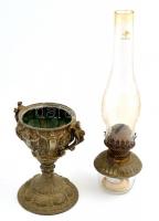 Antik, petróleumlámpa puttós díszítéssel. Spiáter. 58 cm
