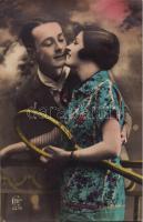Romantic couple with tennis rackets. Ceko 1475. (fl)