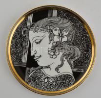 Hollóházi Szász Endre által tervezett mintával díszített porcelán tál, matricás, jelzett, kis kopásnyomokkal, d: 15,5 cm
