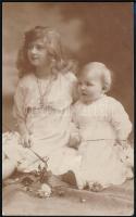 1916