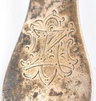 Ezüst (Ag) kanalak, 3 db kanál, és 5 db kiskanál, jelzettek, h: 14,5 cm és 20,5 cm közötti méretben,...