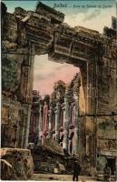 Baalbek, Porte du Temple de Jupiter / temple (fl)