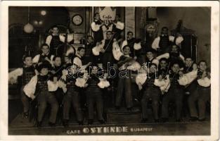 1941 Budapest VII. Café Ostende, Rajkó gyerek cigány zenekar, kávéház, belső. Faragó László Artistica foto / Gypsy children music band (fl)