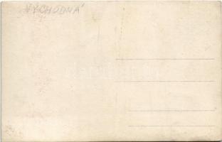 Vichodna, Vychodná; falu, utca, Kriván / village, street view, mountain. photo (EK)