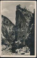 1943
