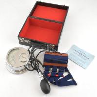 Spengler Paris jelzett vérnyomásmérő készülék eredeti dobozában