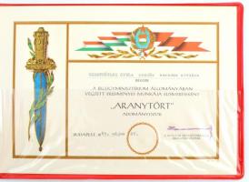 1985 A Belügyminisztérium által adományozott aranytőr, aranyozott, zománcozott, türkiz és gyöngybera...