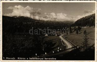 1943 Marosfő, Izvoru Muresului; kilátás a Balánbányai-havasokra / Muntii Balan / mountains, road + "MAGYAR KIRÁLYI MOZGÓPOSTA 300 Am" vasúti mozgóposta bélyegző