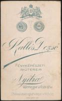 cca 1905 Nyitra, Kallós Dezső fényképész műtermében készült keményhátú vintage fotó, 10,4x6,3 cm