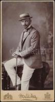 1900 Budapest, Strelisky Lipót (1807-1905) császári és királyi udvari fényképész műtermében készült, keményhátú, vintage fotó, amely a 63593-as nyilvántartási számot viseli, 20,7x11 cm