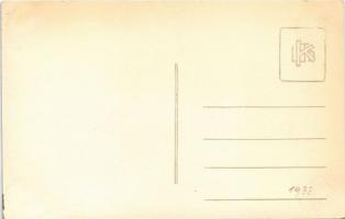 1933 Magyar katonai kadét a fegyvertárban / Hungarian military soldier cadet in the armory. photo