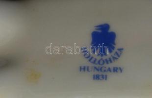 Hollóházi kulacs. VII. Nemzetközi Belügyi Spartakiád. Matricás, jelzett, enyhén kopott. 19 cm