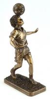 Veronese futballista gyerek. Műgyanta szobor .21 cm