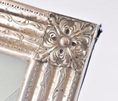 XIX. sz. vége: Ezüst (Ag) borítású képkeret fém díszekkel. Jelzett, mesterjeggyel. monogrammal és 18...