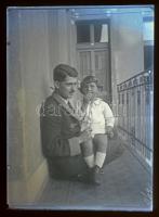 cca 1935 Kinszki Imre (1901-1945) budapesti fotóművész hagyatékából 14 db vintage üveglemez NEGATÍV,...