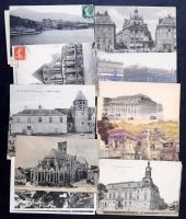 Kb. 4700 db főleg RÉGI francia képeslap nagy dobozban / Cca. 4700 mostly pre-1950 French postcards i...
